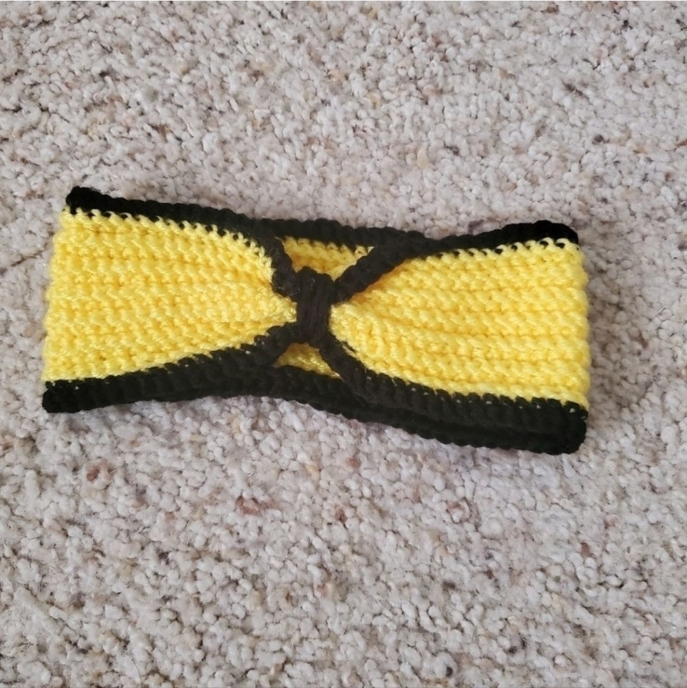 Handmade crochet ear warmer. Hand made, by Me, Crochet ear warmer.